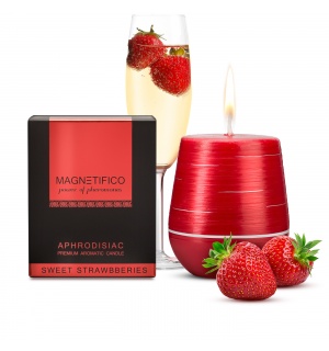MAGNETIFICO Aphrodisiac Candle Sweet Strawberries